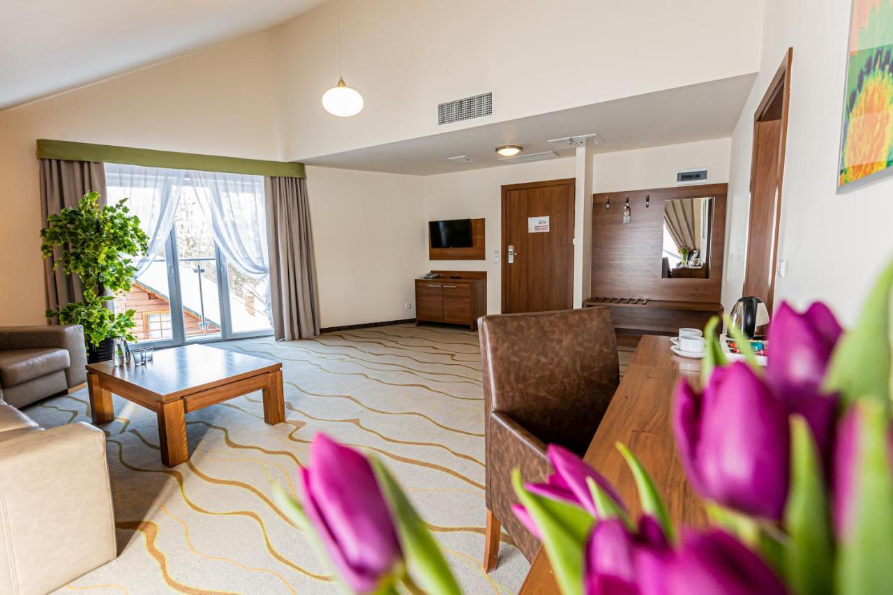 Hotel Olivia Medical Spa Скомельна-Чарна Екстер'єр фото