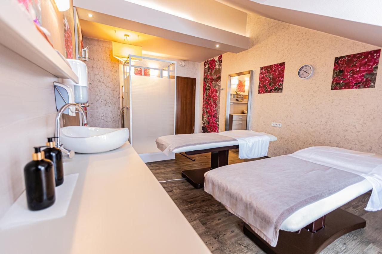 Hotel Olivia Medical Spa Скомельна-Чарна Екстер'єр фото