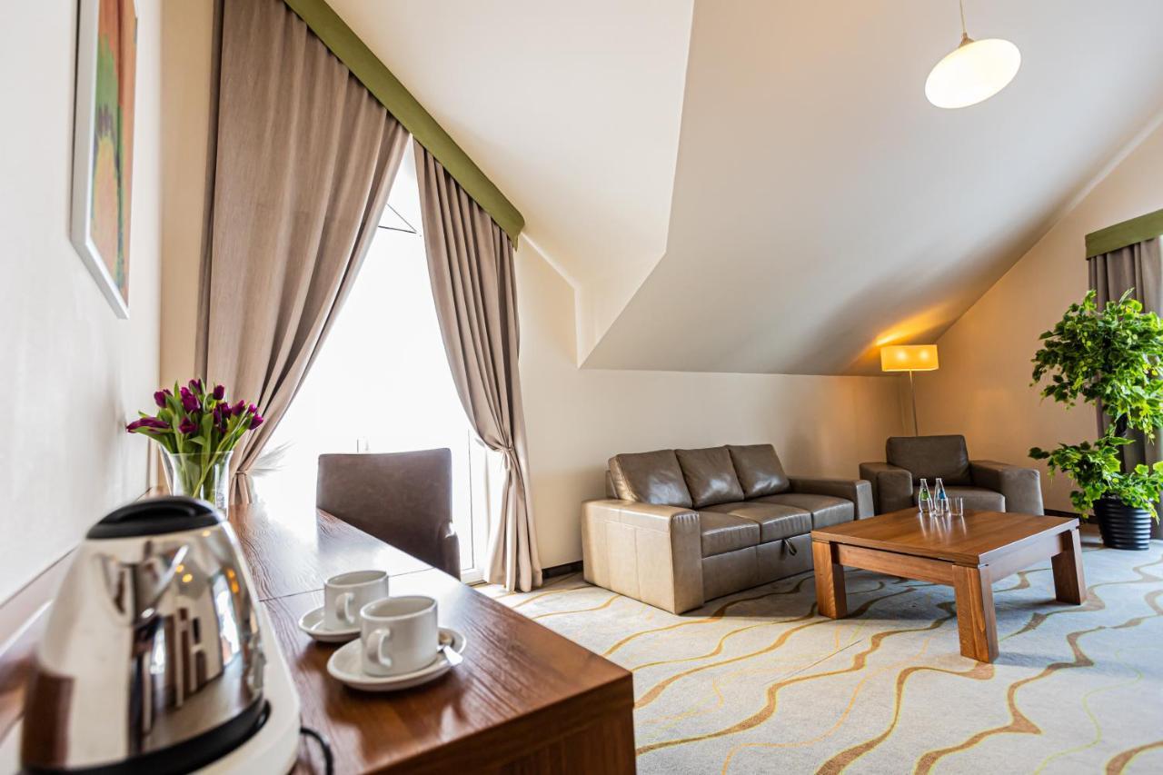 Hotel Olivia Medical Spa Скомельна-Чарна Екстер'єр фото