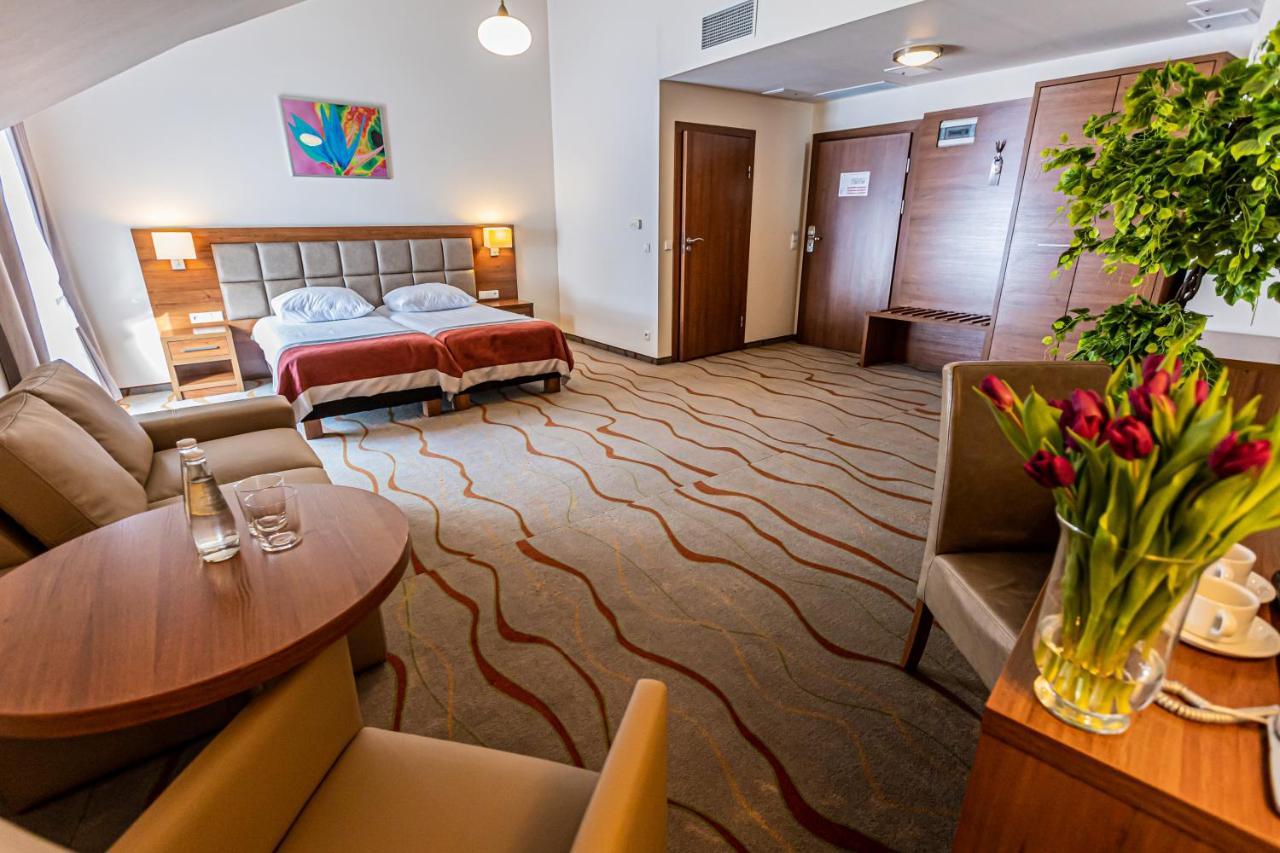 Hotel Olivia Medical Spa Скомельна-Чарна Екстер'єр фото