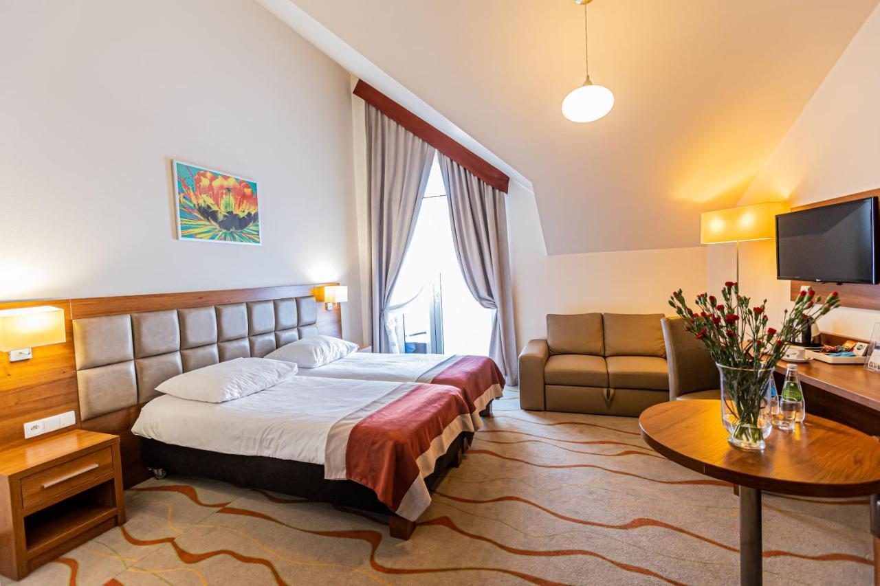 Hotel Olivia Medical Spa Скомельна-Чарна Екстер'єр фото