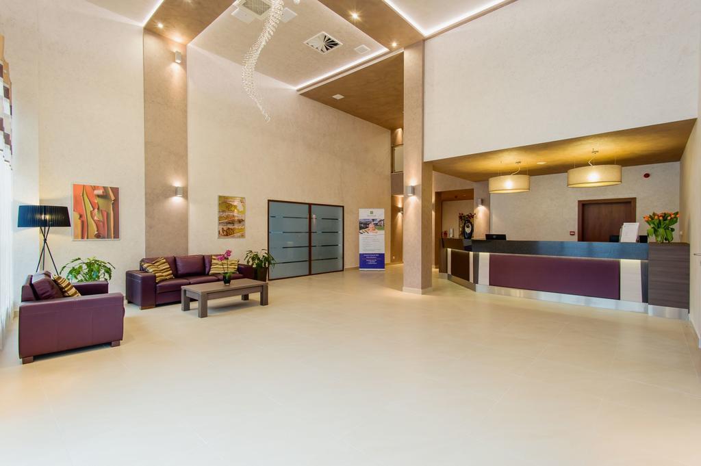 Hotel Olivia Medical Spa Скомельна-Чарна Екстер'єр фото